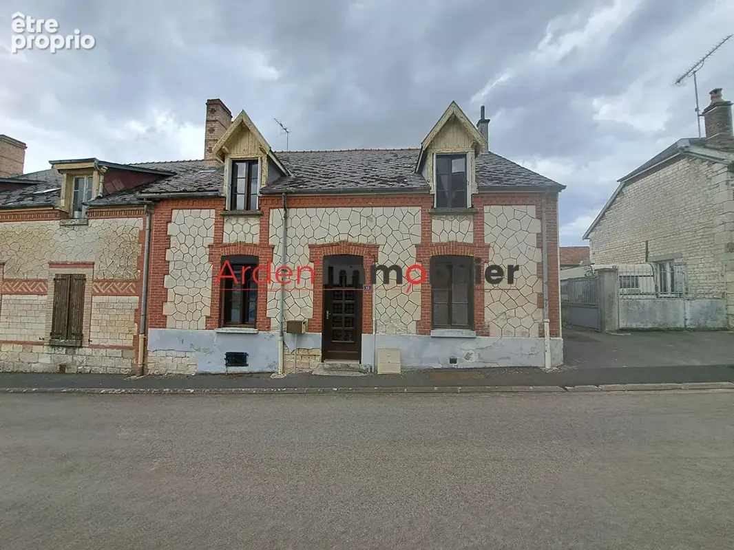 Maison à SAINT-QUENTIN-LE-PETIT