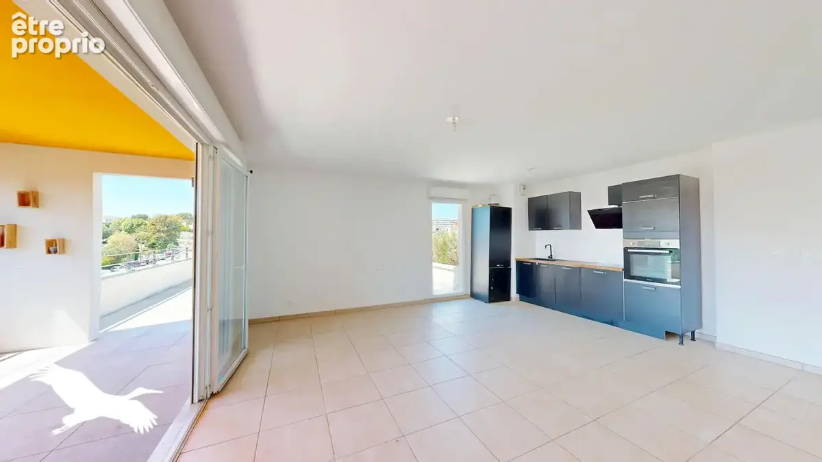 A VENDRE - Limitrophe au 12e - Secteur Les Caillols / La Pomme, Appartement 3 pièces de 70m² avec 75m² de terrasse - photo 4
