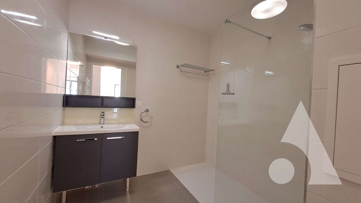 Appartement à SAINT-REMY-LES-CHEVREUSE
