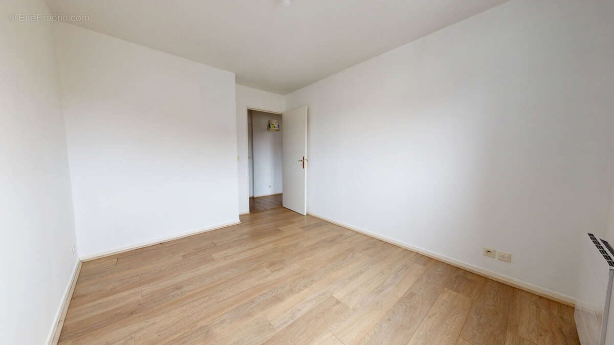 Appartement à SARTROUVILLE