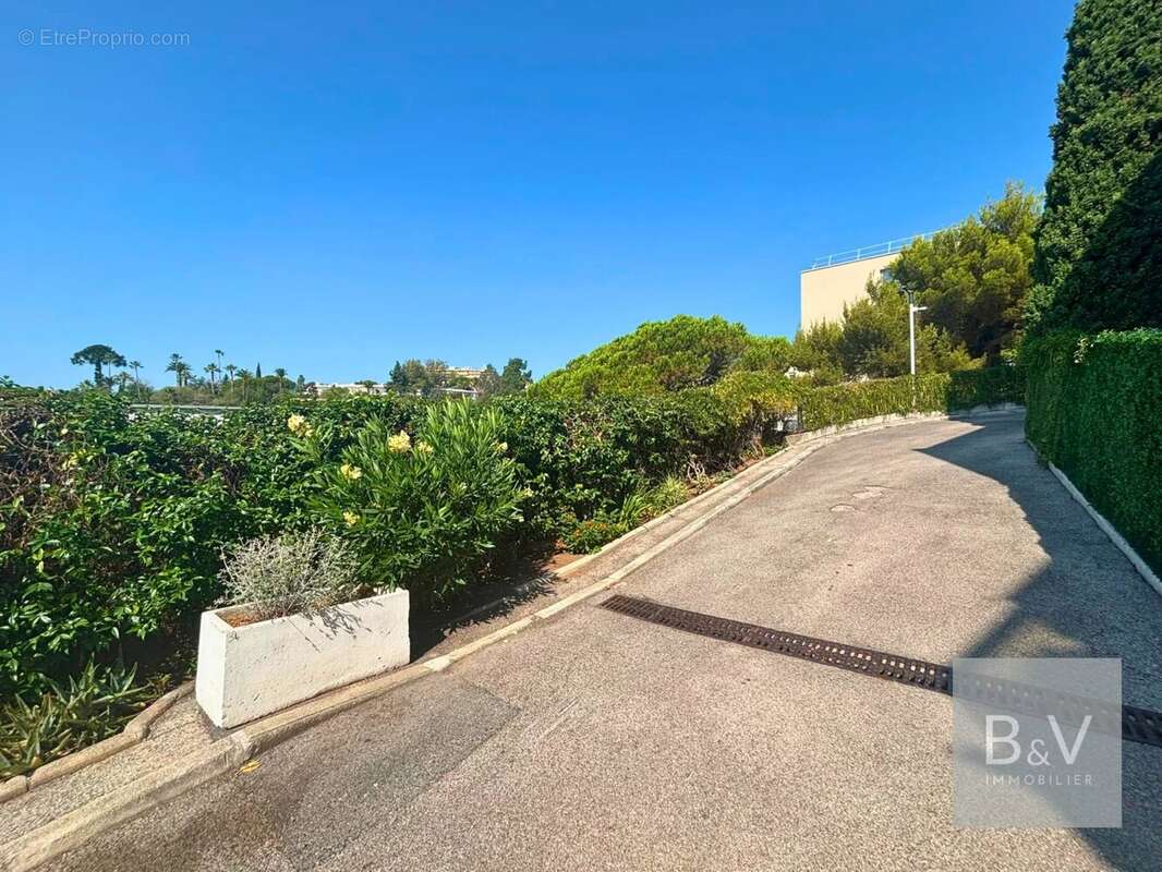 Studio de 30.5 m² avec terrasse - photo 13