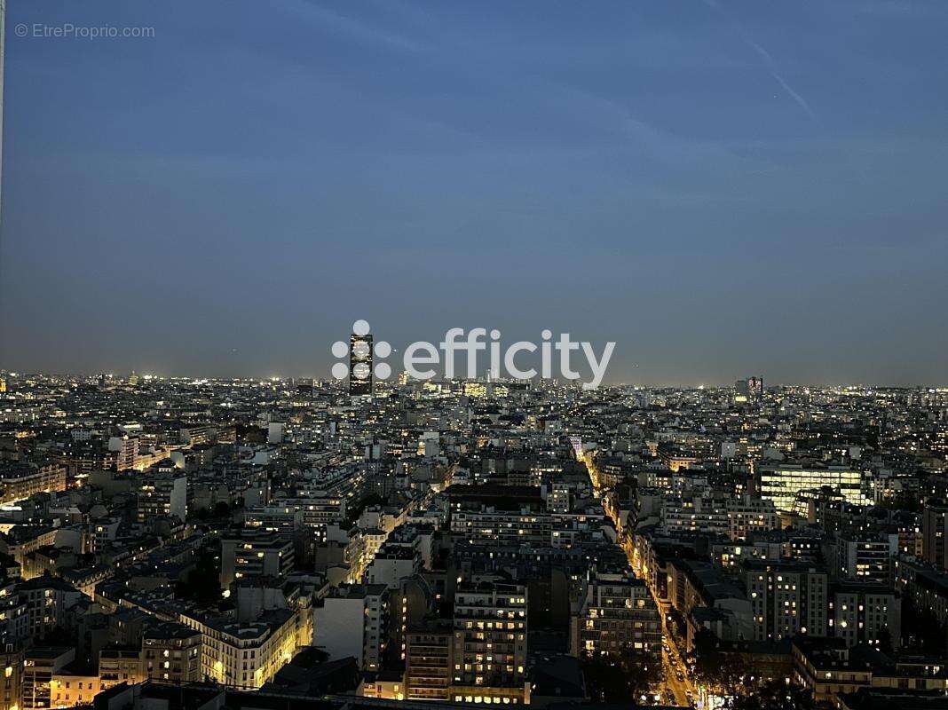 Appartement à PARIS-15E