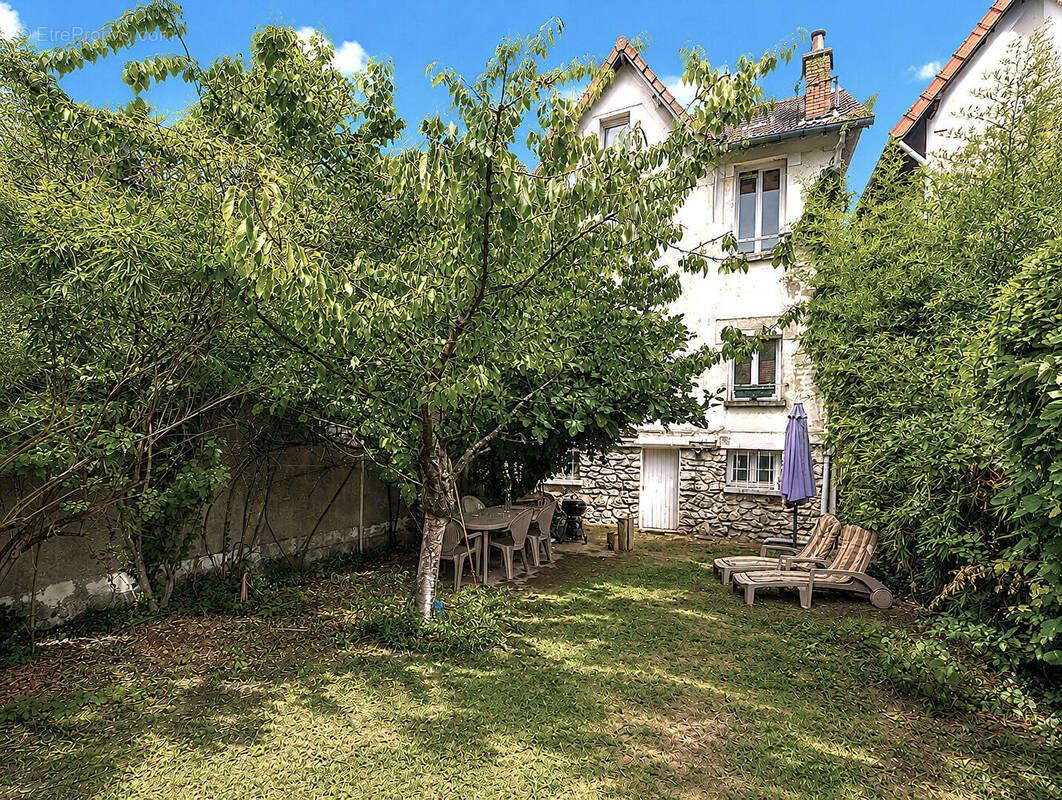 Maison à VILLEMOMBLE