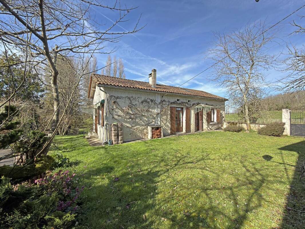 Maison à SAINT-PRIVAT-DES-PRES