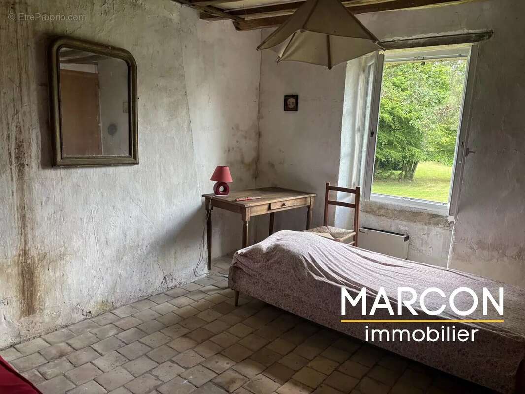 Maison à ARNAC-LA-POSTE