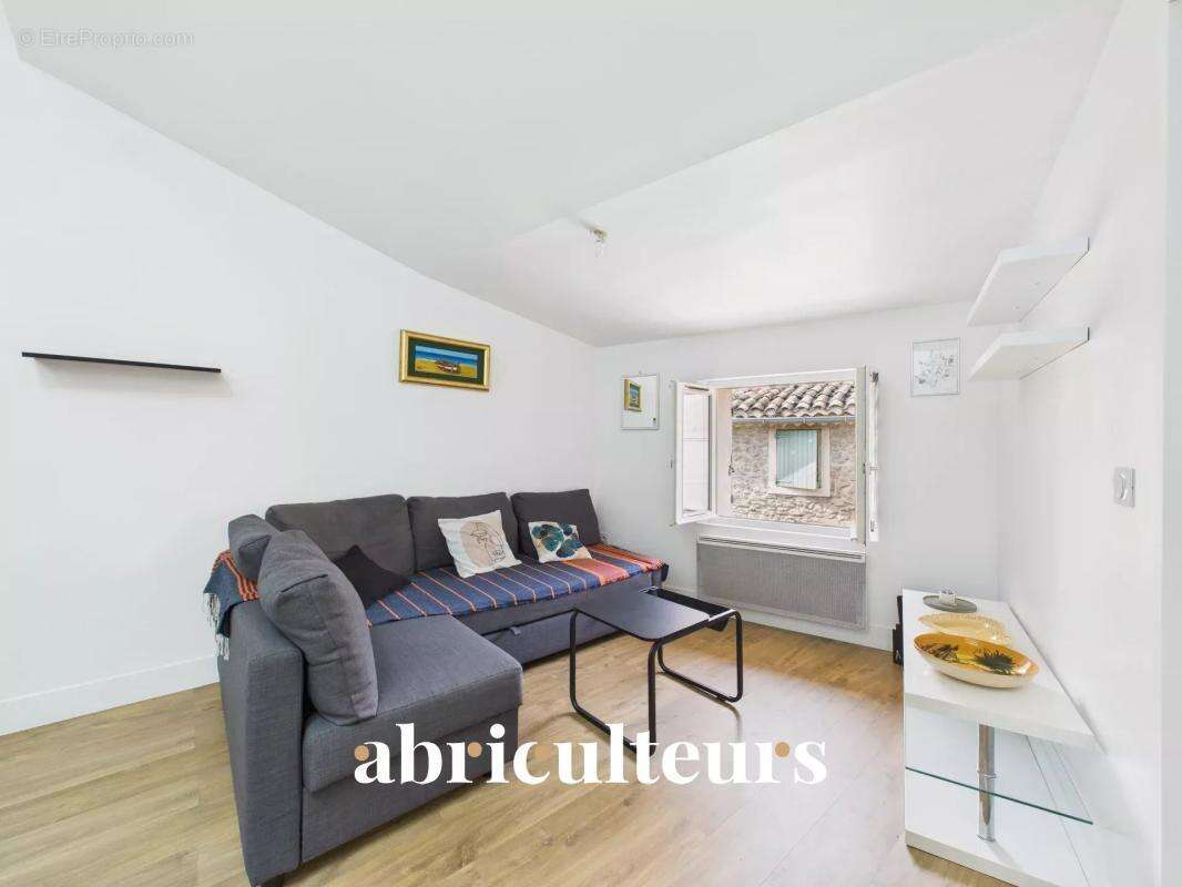 Appartement à LAMBESC