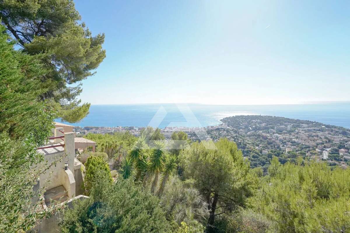 Maison à ROQUEBRUNE-CAP-MARTIN