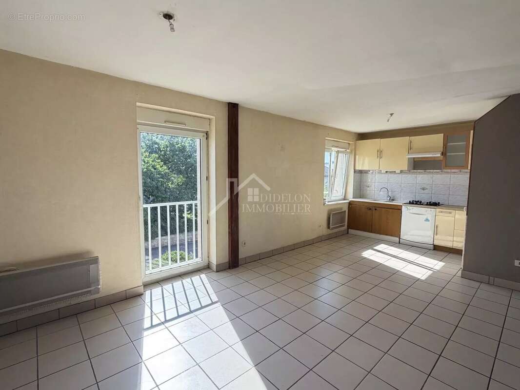 Maison 4 pièces - 73 m² - jardinet - photo 4