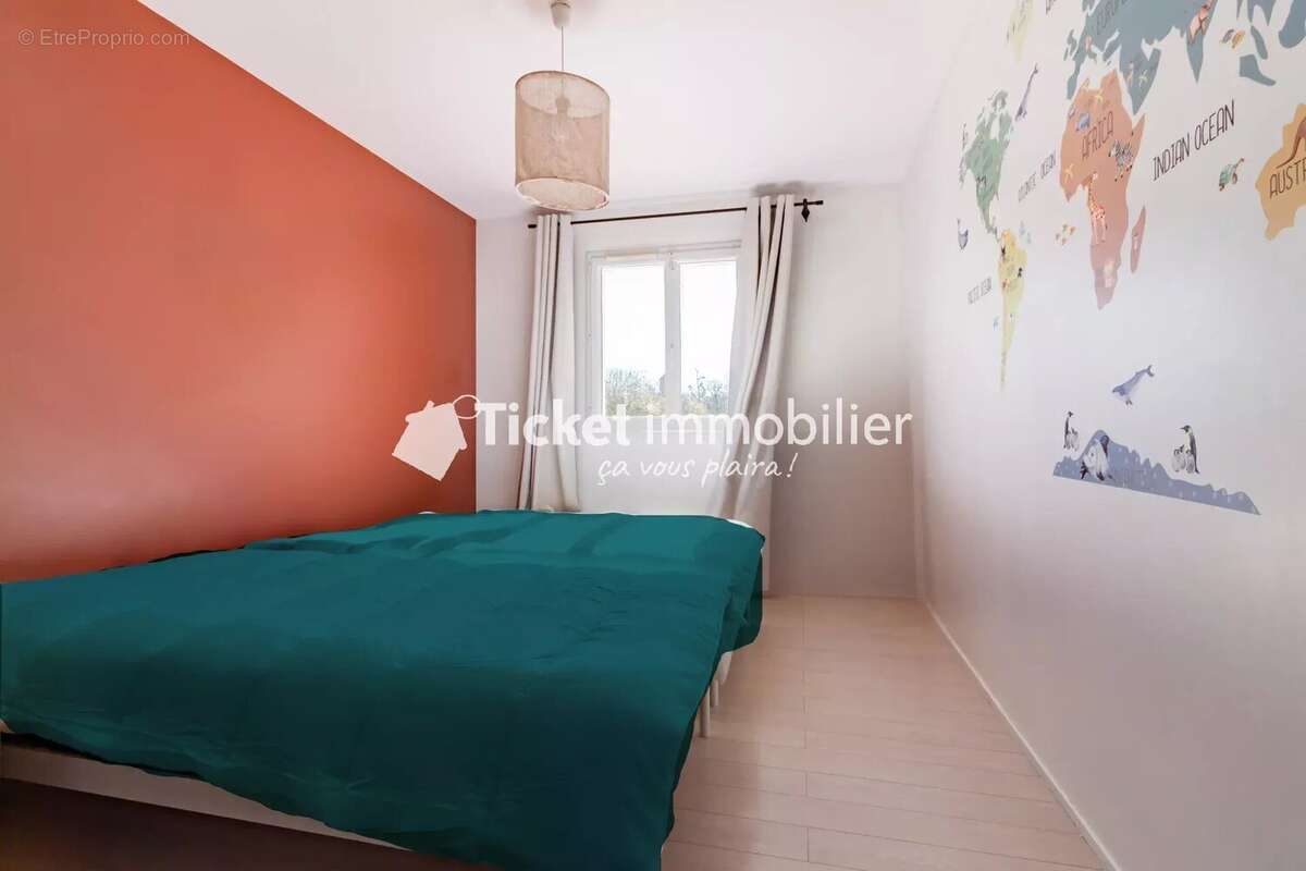 Maison à MONDONVILLE