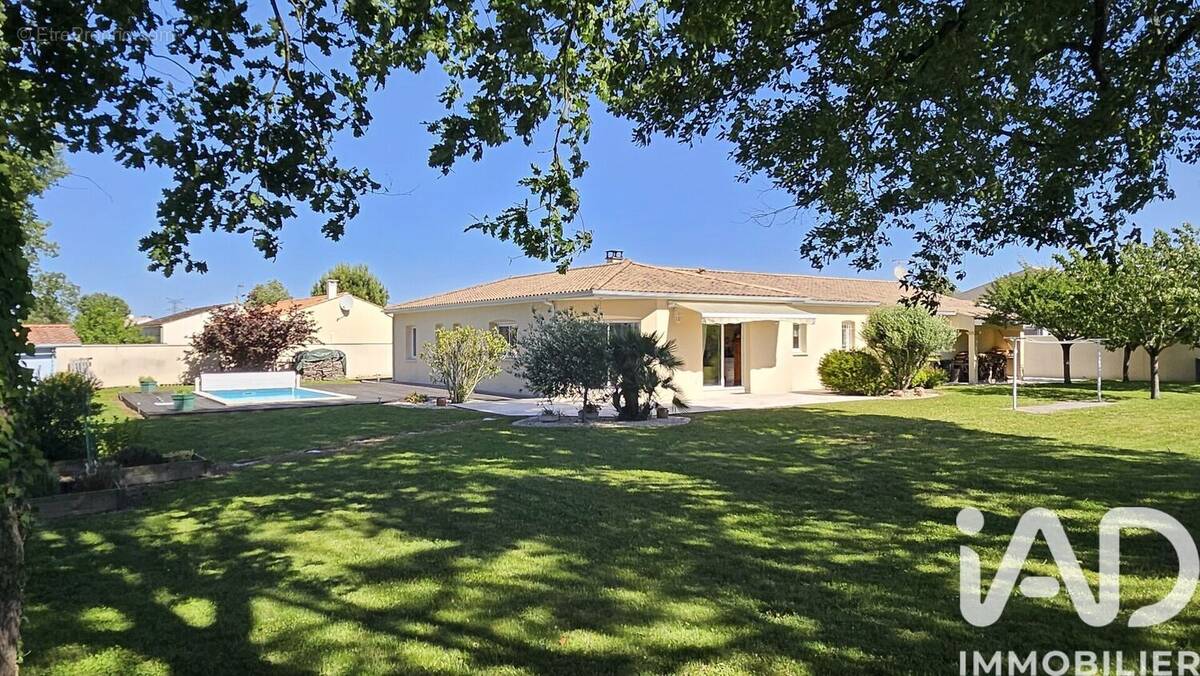 Photo 1 - Maison à SAUJON