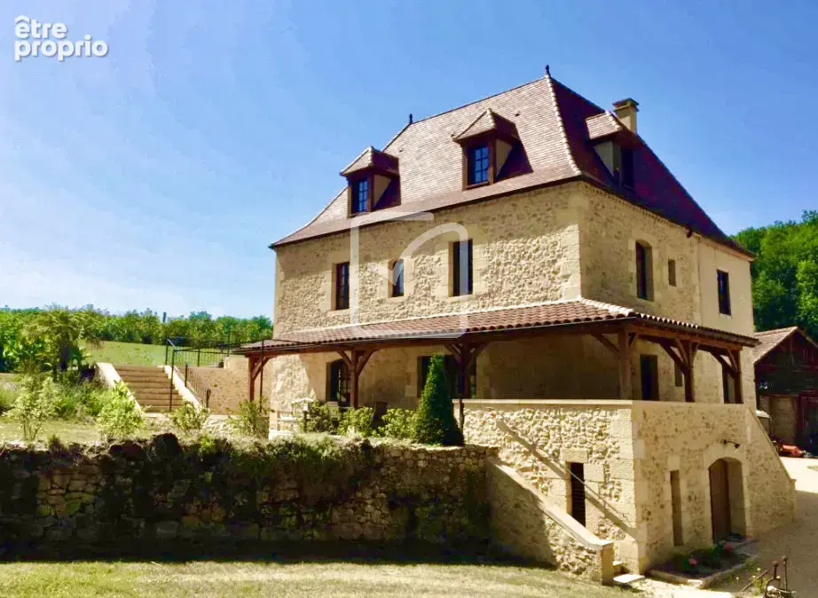  Exclusif ! Le goût du parfait à 40mn de Sarlat. Propriété avec sa demeure dotée de 5 vastes chambres et 3 dép - photo 13