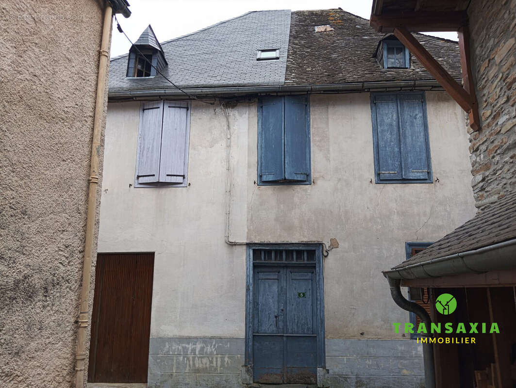 Maison à SAINT-LARY