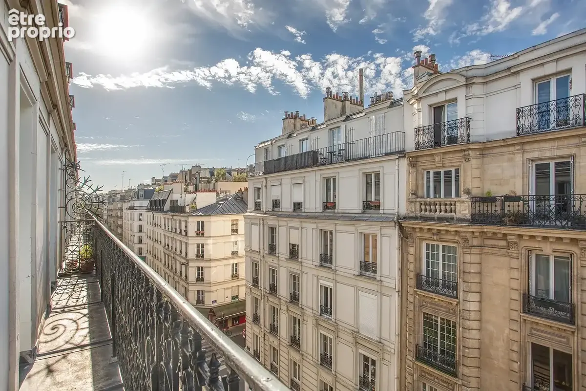 Appartement 2 pièces 40 m² à vendre à Paris-18e (75018) - photo 2
