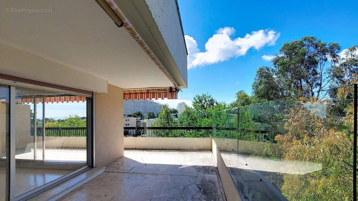 Appartement à VILLENEUVE-LOUBET