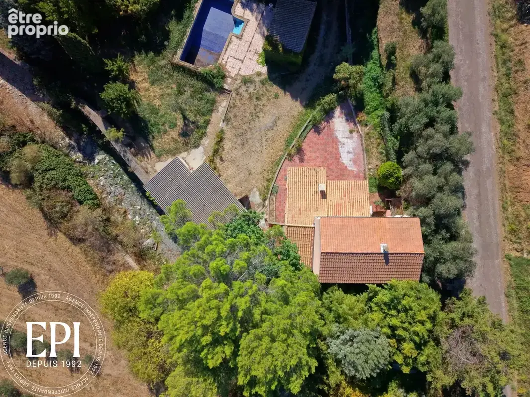 Entre vignes et collines, une maison 170 m2 en pierre à réinventer - photo 31
