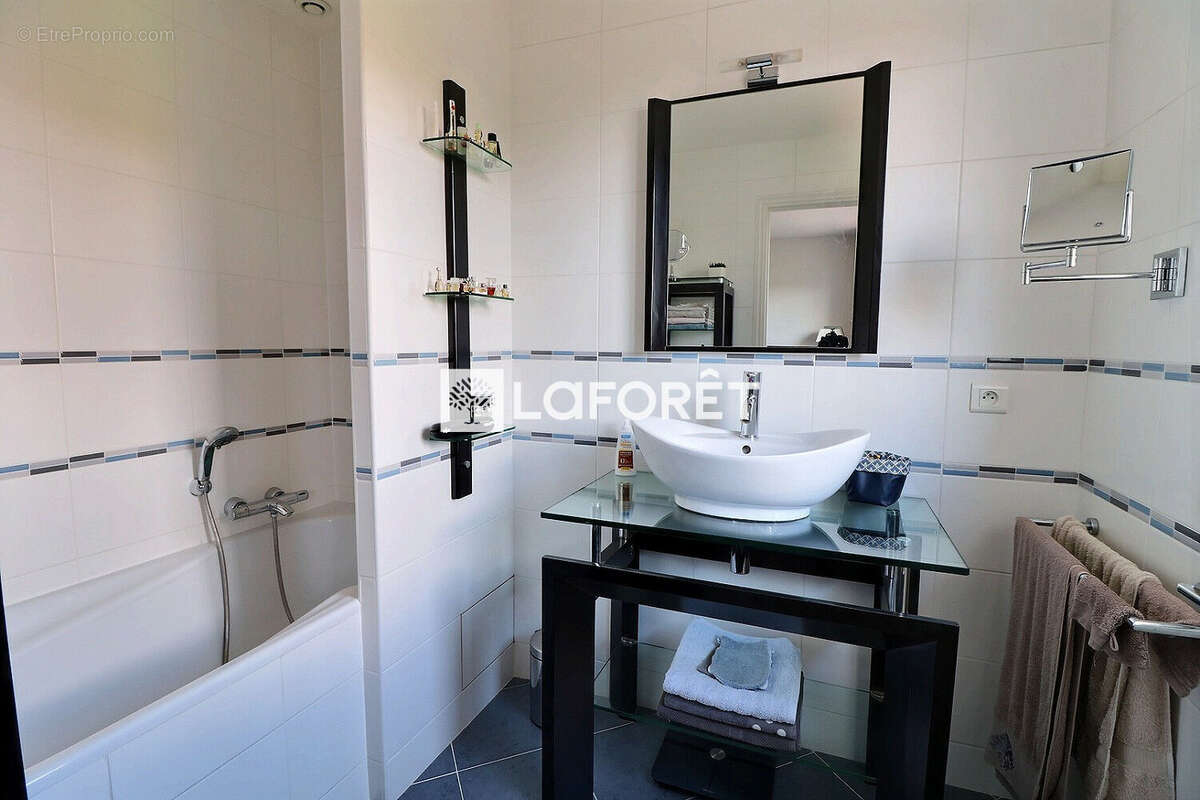 Maison à RUEIL-MALMAISON