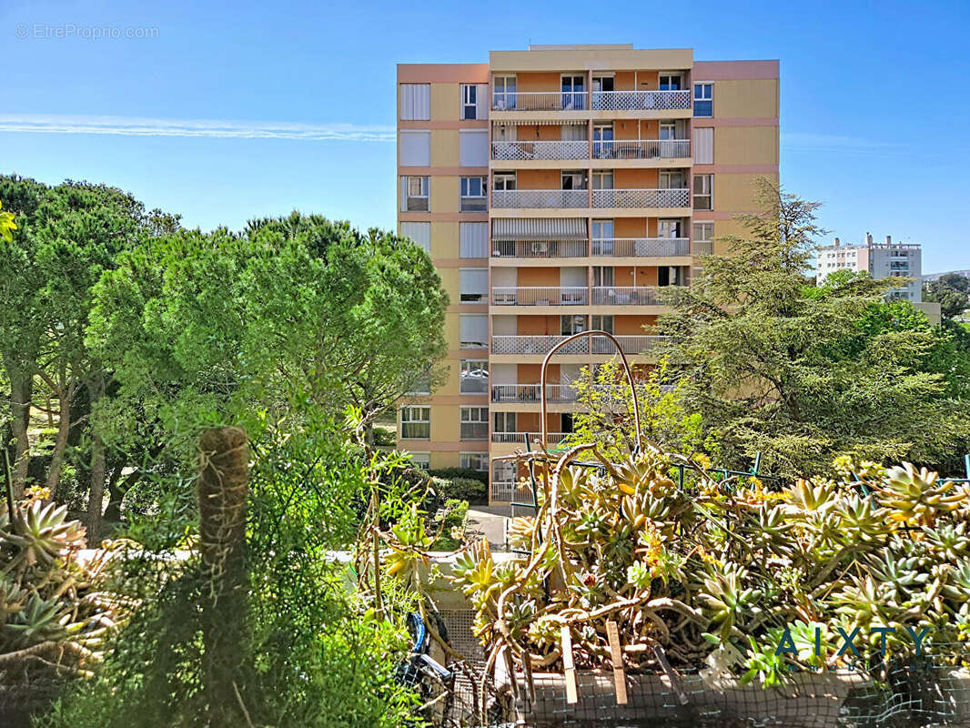 Appartement Marseille 4/5 pièce(s) 94 m2 - 3eme Etage vu dégagée - Balcon + Cave - photo 8