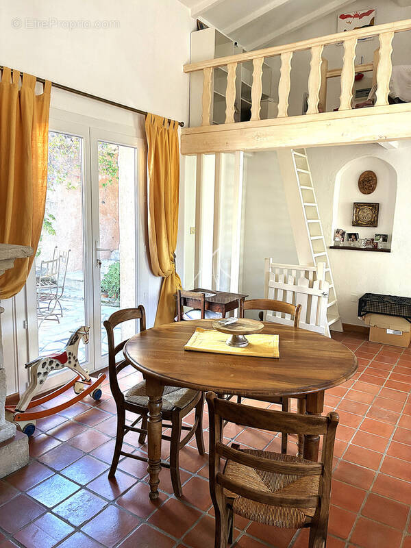 Maison à FREJUS