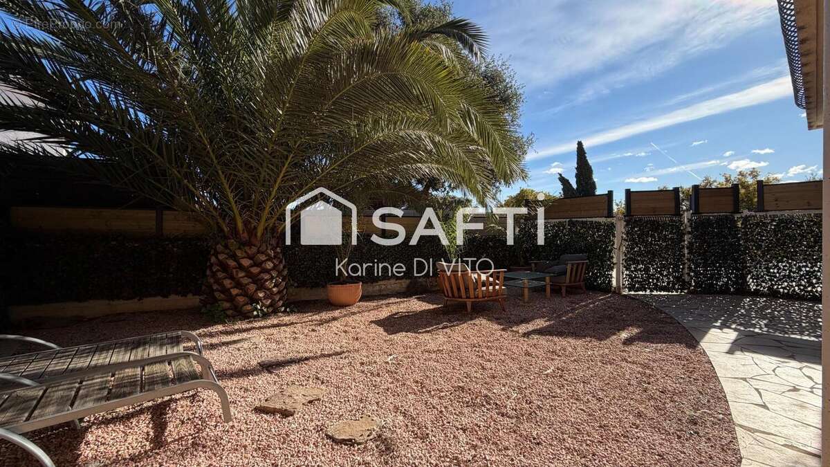 Photo 9 - Appartement à ROQUEBRUNE-SUR-ARGENS