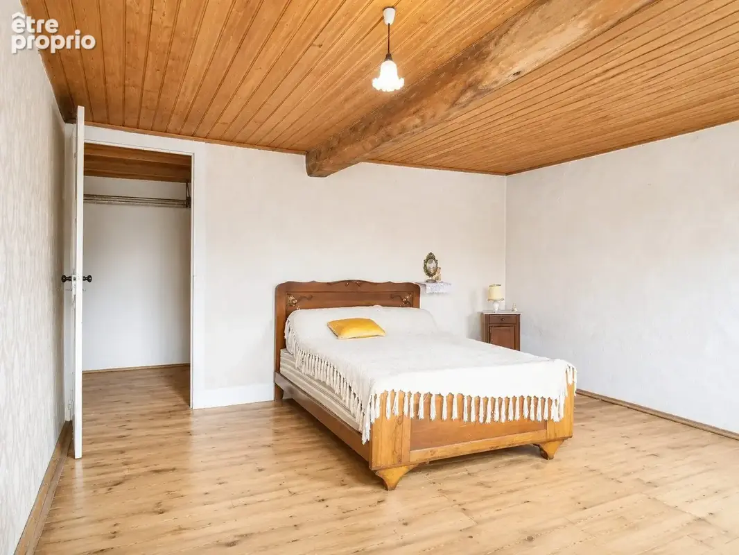 Maison 150 m² à Ruelle-Sur-Touvre  - photo 5