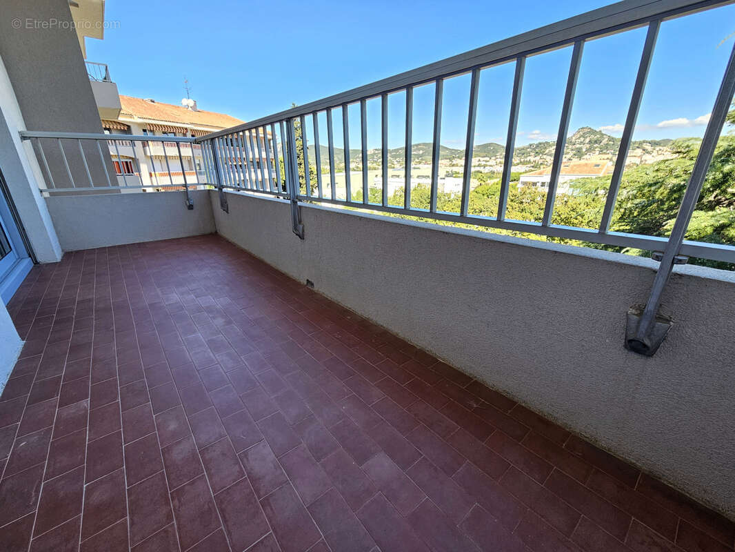Appartement à HYERES