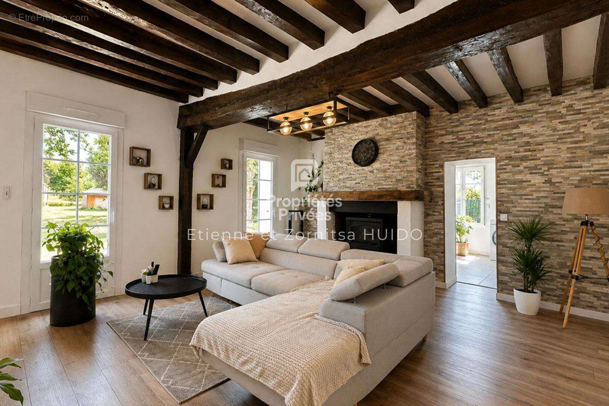 Maison Saint Christophe En Bazelle  7 pièce(s) 153 m2 - photo 3