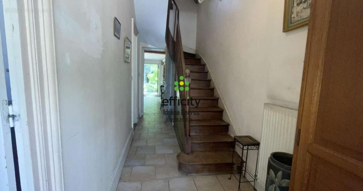 Maison à AIGRE