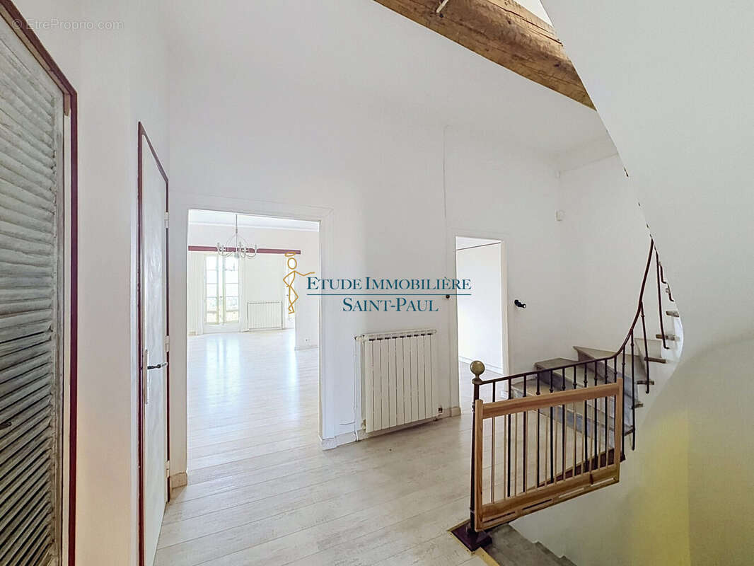 Maison 175 m² à Brignac  - photo 8