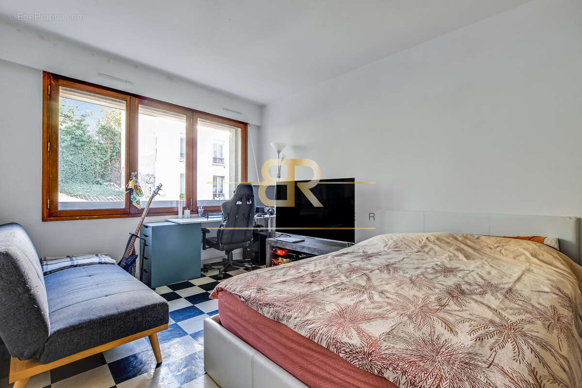 Appartement à PARIS-20E