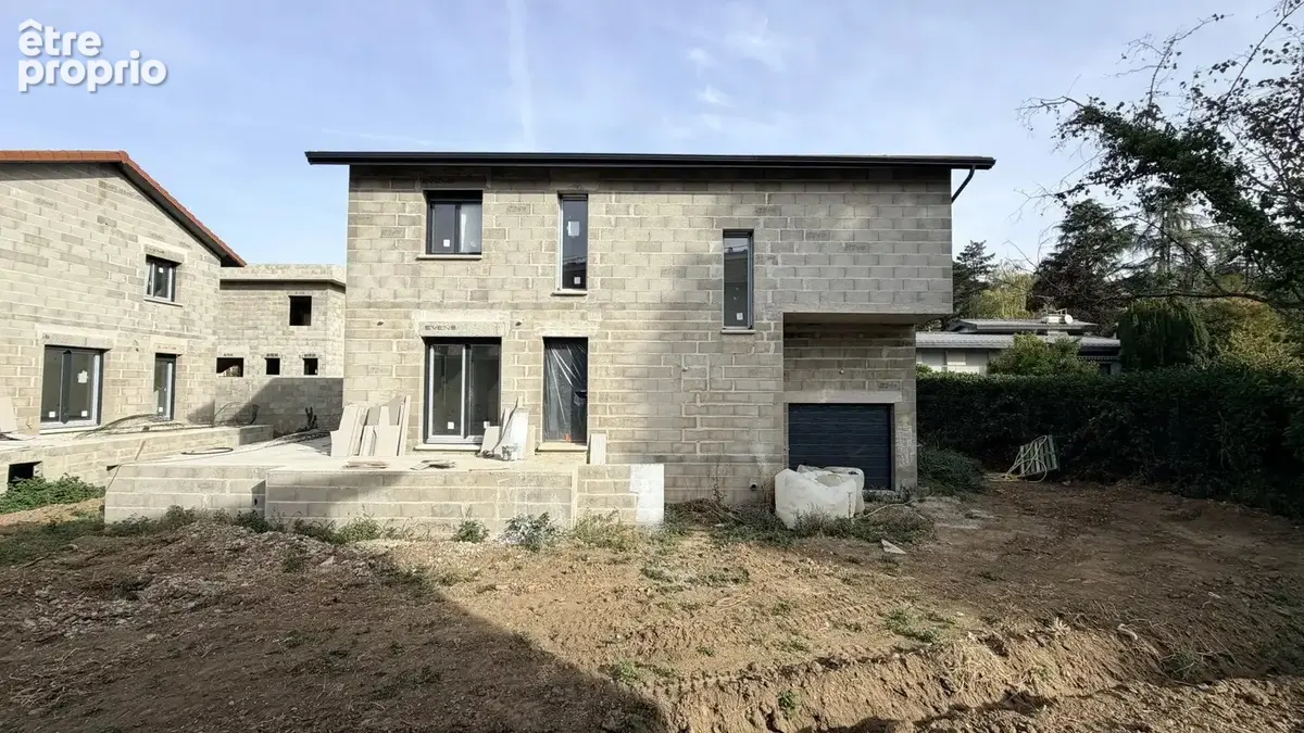 Photo Maison à La Tour-Du-Pin au prix de 320 000€
