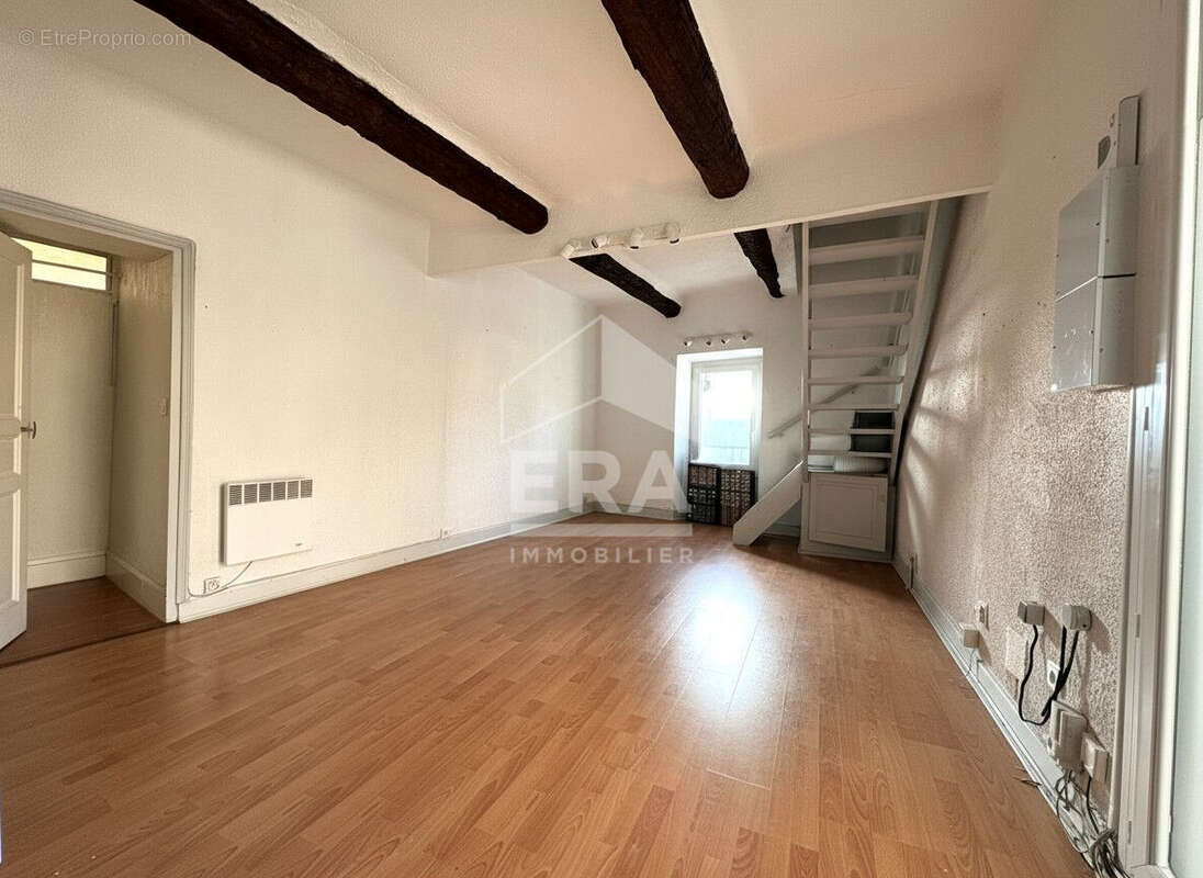 Autre à SALON-DE-PROVENCE
