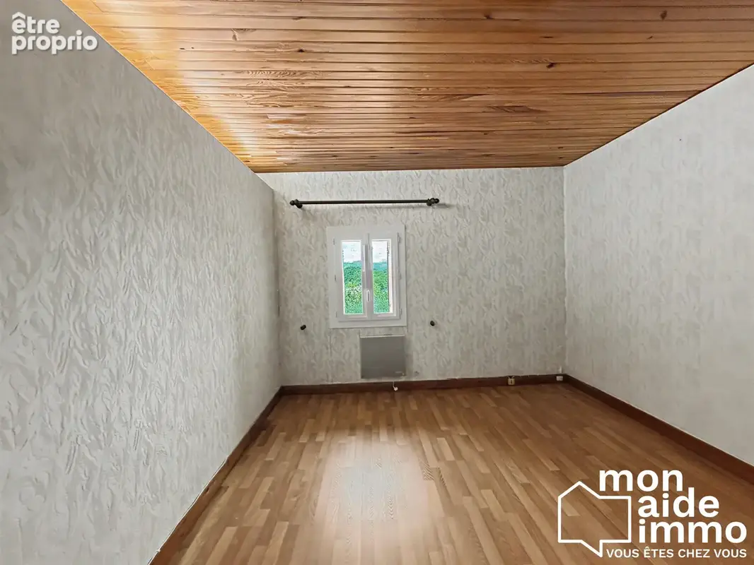 Maison 128 m² à Coutras  - photo 6