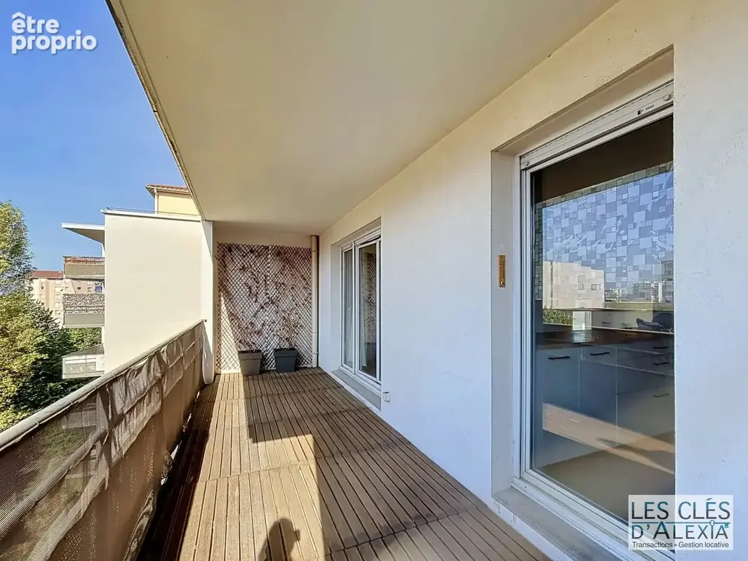 EXCLUSIVITÉ – T4 avec balcon et cave – Villeurbanne - photo 2