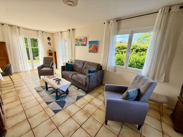 Maison à DIVONNE-LES-BAINS