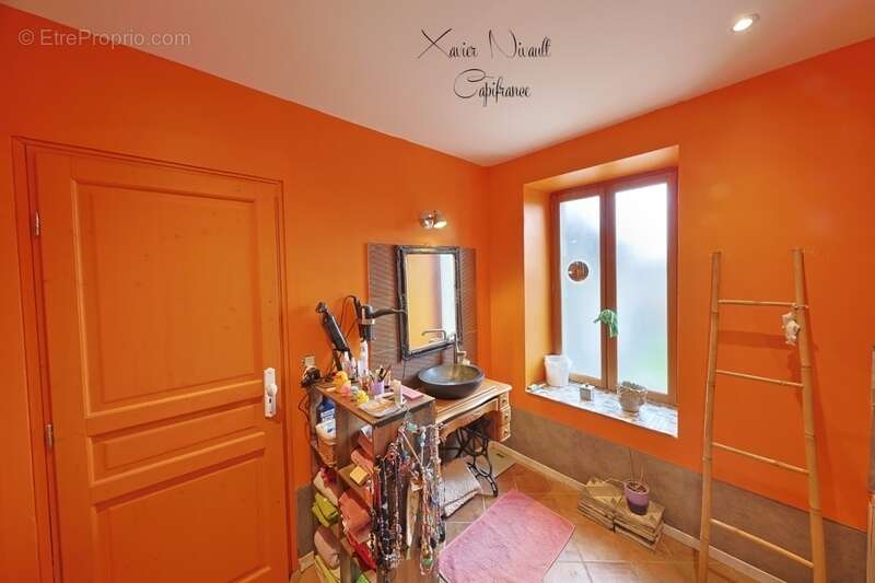 Maison à MONTREVEL-EN-BRESSE