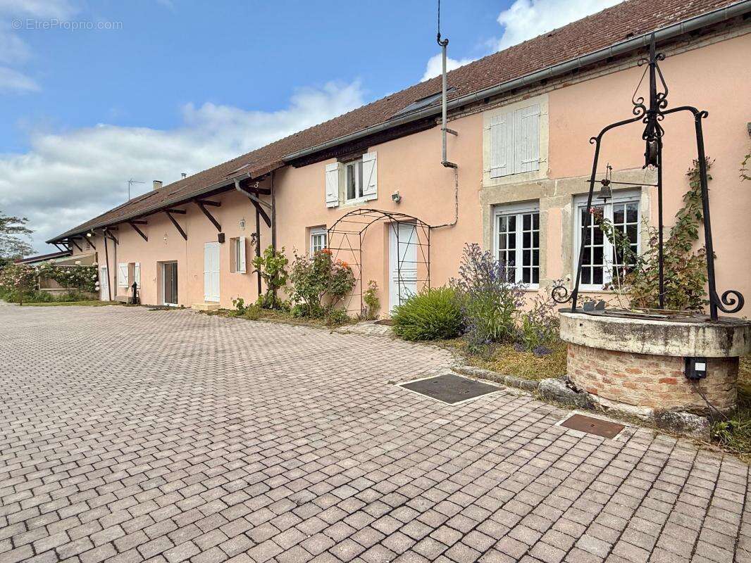 Maison à PALLEAU