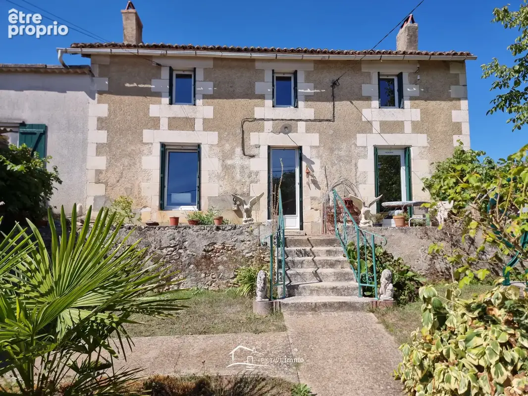 Maison à LATILLE