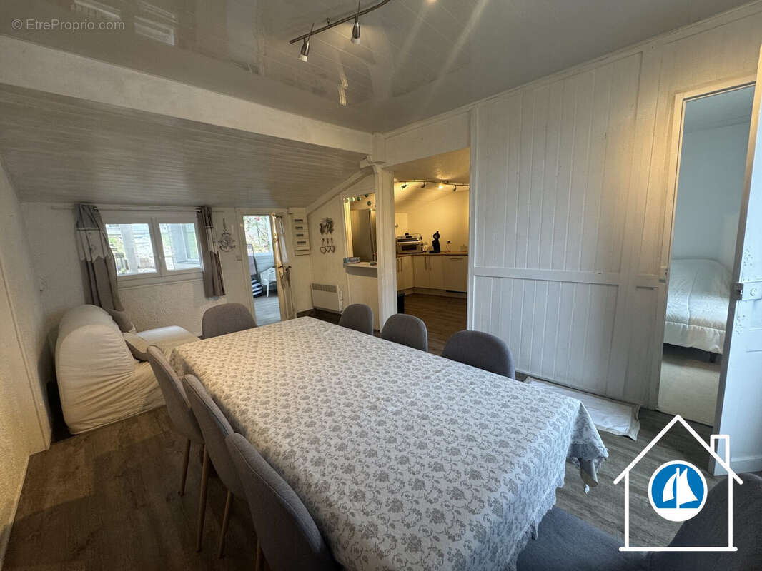 Maison 71 m² à Arromanches-Les-Bains  - photo 6