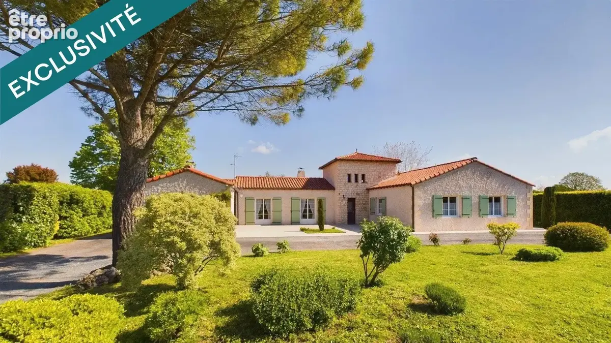 Photo 1 - Maison à TONNAY-BOUTONNE