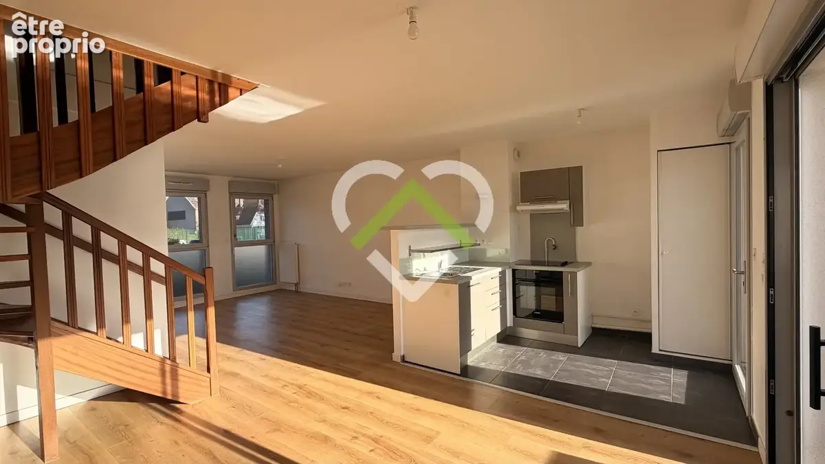 Duplex avec terrasse et vue sur les tennis - photo 2