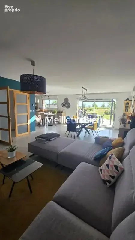 Maison familiale avec terrasse pergola et garage à Estreux - photo 8