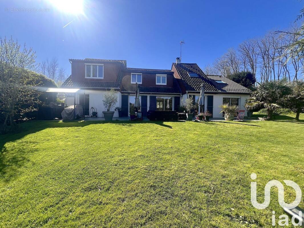 Photo 1 - Maison à LESIGNY