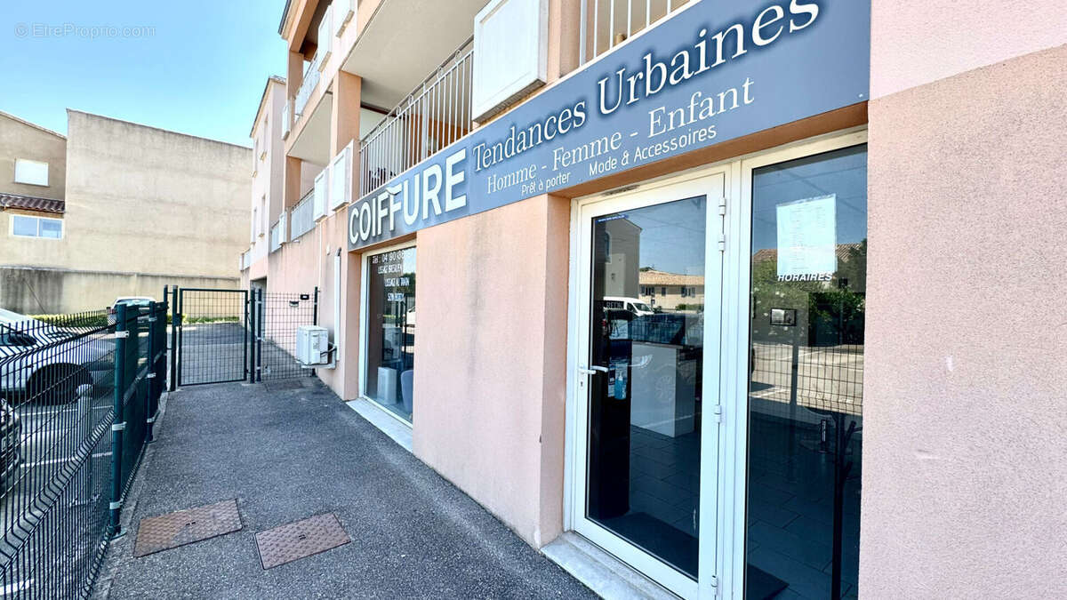 Commerce à ALTHEN-DES-PALUDS