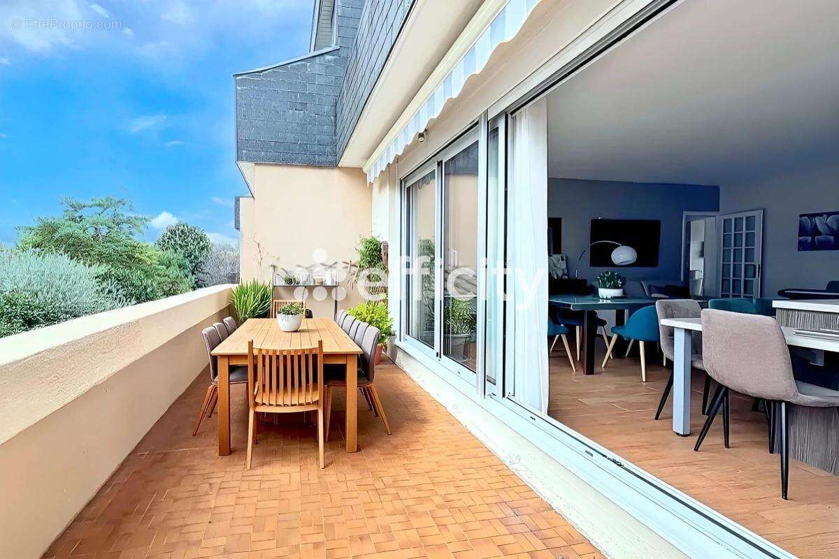 Appartement à RUEIL-MALMAISON