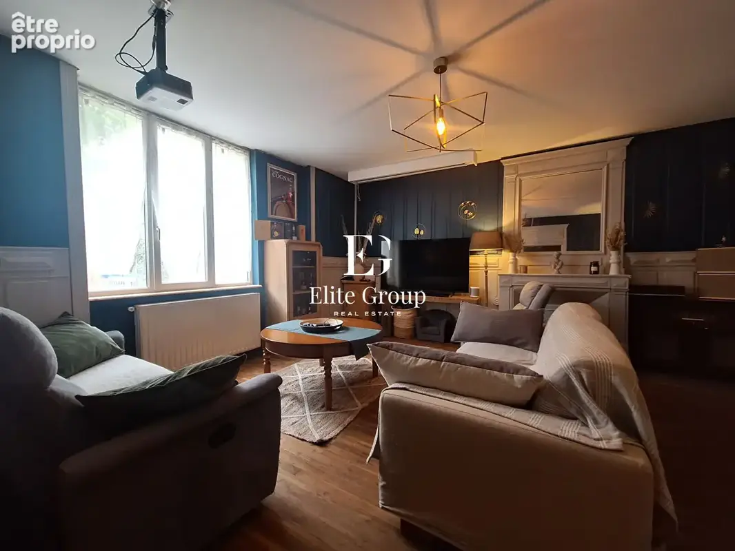 A vendre maison de ville Châteauneuf Sur Charente 10 pièces 272m² - photo 5