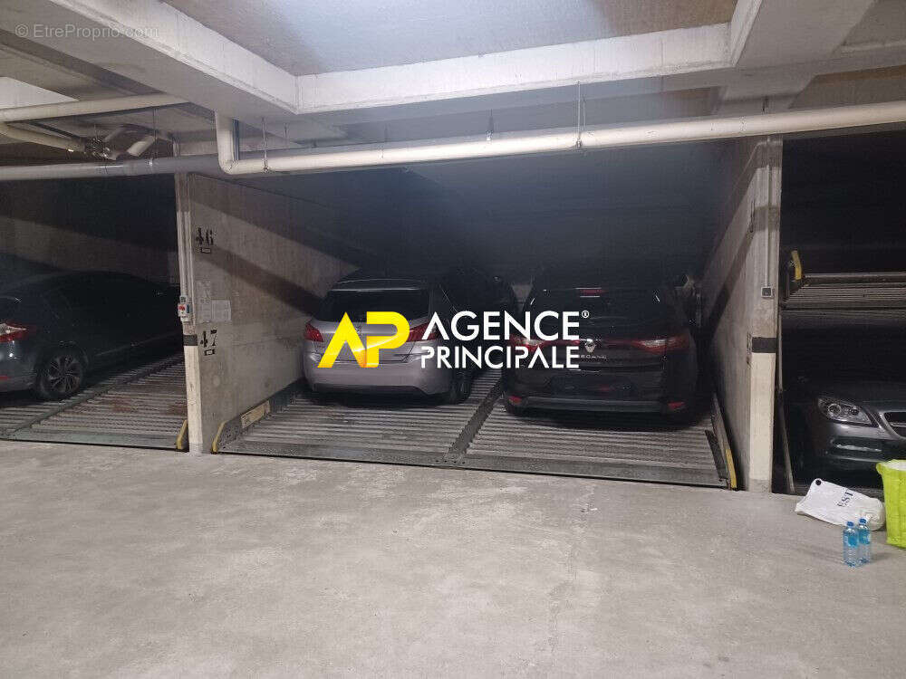 Appartement à SARTROUVILLE