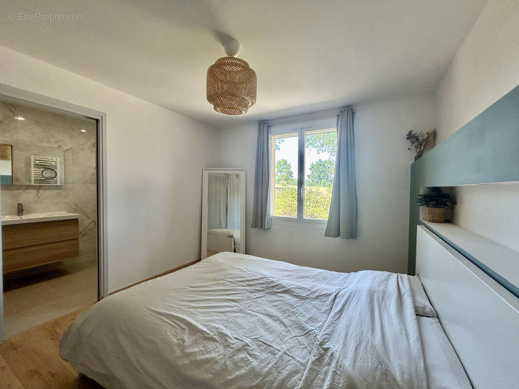 Maison de plain-pied, 3 chambres, garage, terrain - photo 9
