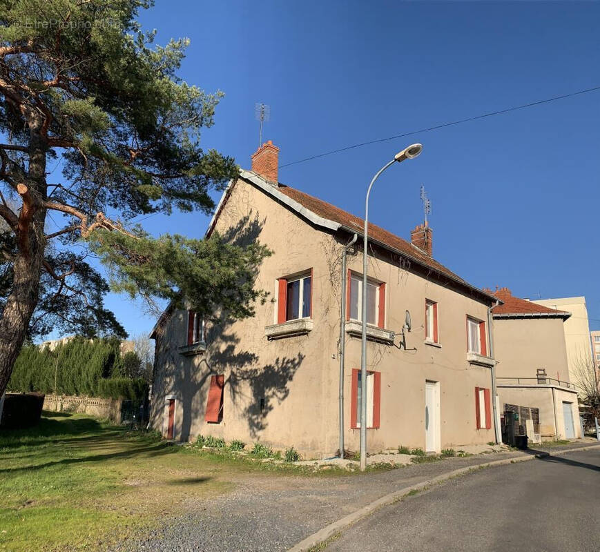 Photo 1 - Maison à GUEUGNON
