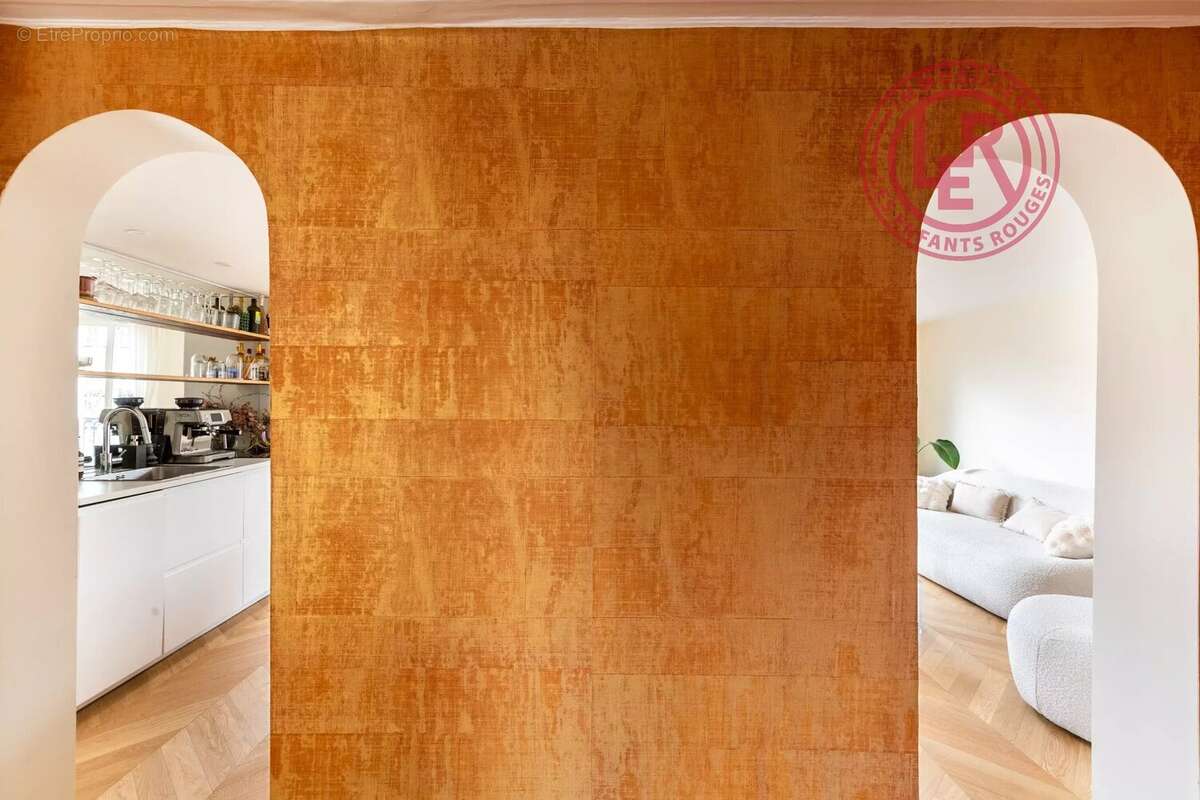 Appartement à PARIS-10E