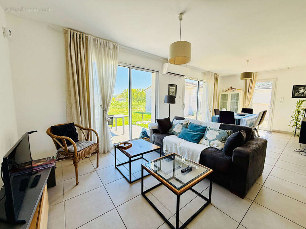 Maison à SAINT-SYLVESTRE-SUR-LOT